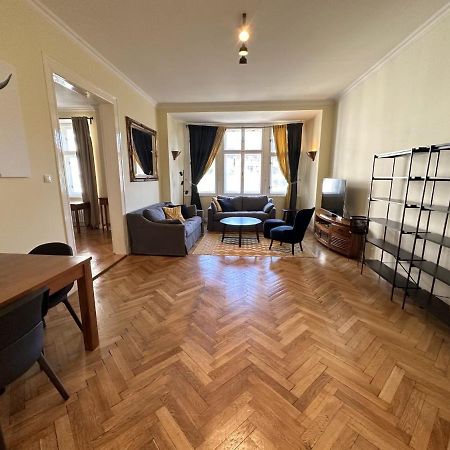 Gorkeho Apartment In City Centre 布拉迪斯拉发 外观 照片