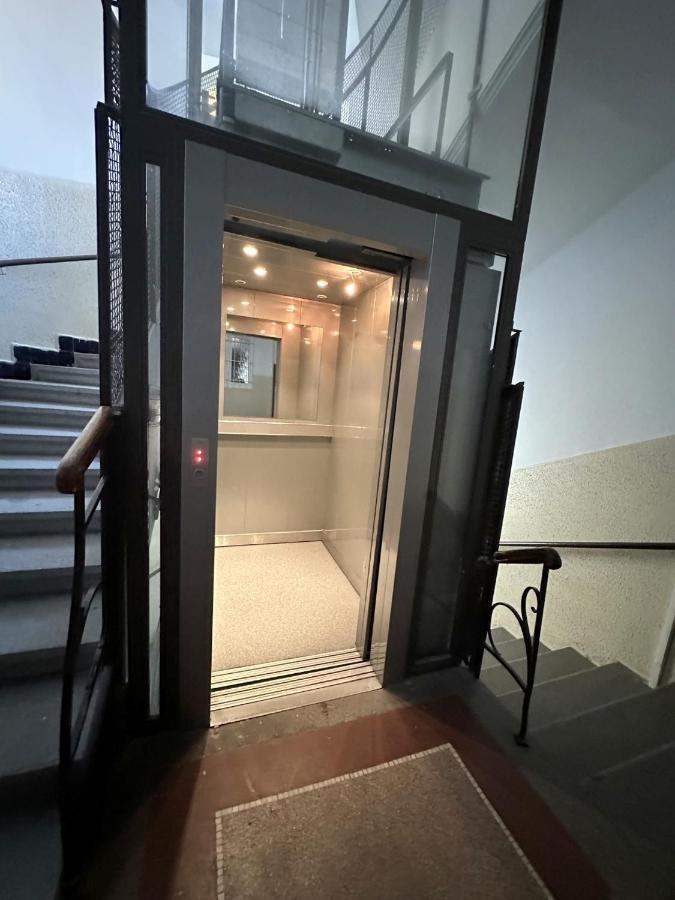 Gorkeho Apartment In City Centre 布拉迪斯拉发 外观 照片