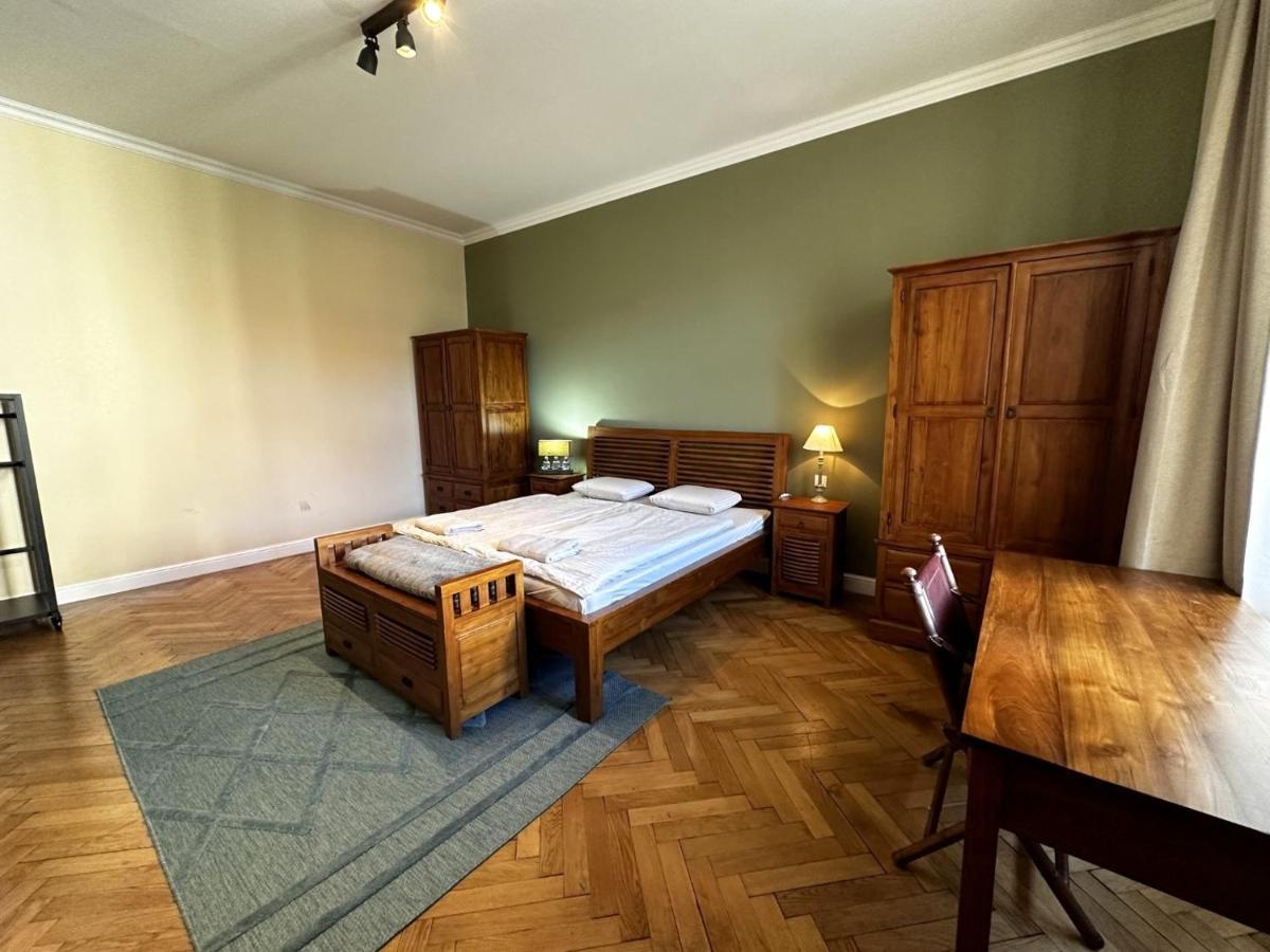 Gorkeho Apartment In City Centre 布拉迪斯拉发 外观 照片